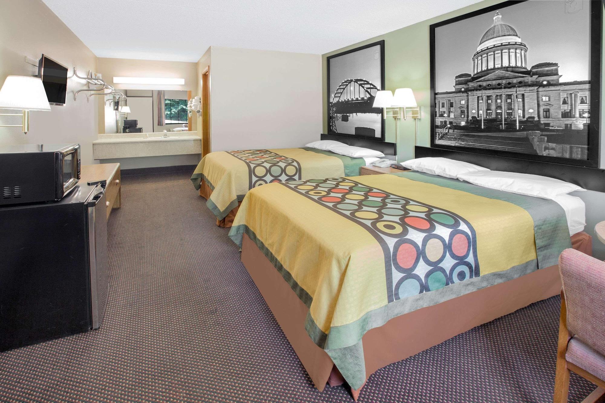 Super 8 By Wyndham Clarksville Ar Exterior photo